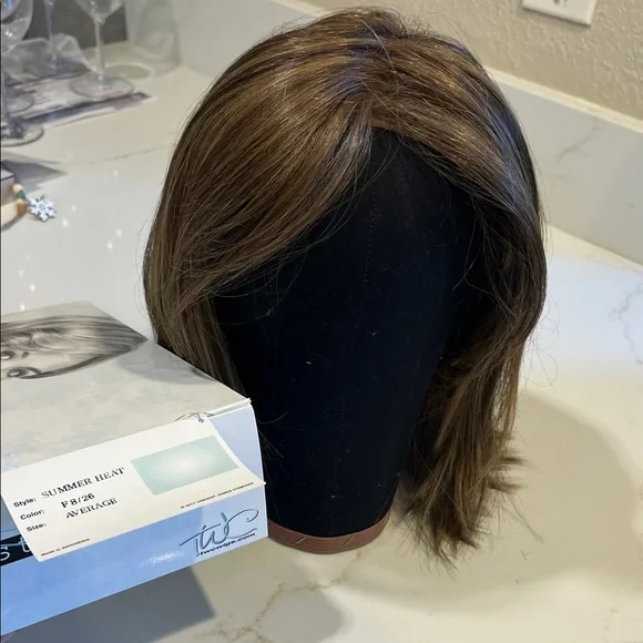 Statement Summer Heat wig - Picture 2 of 6